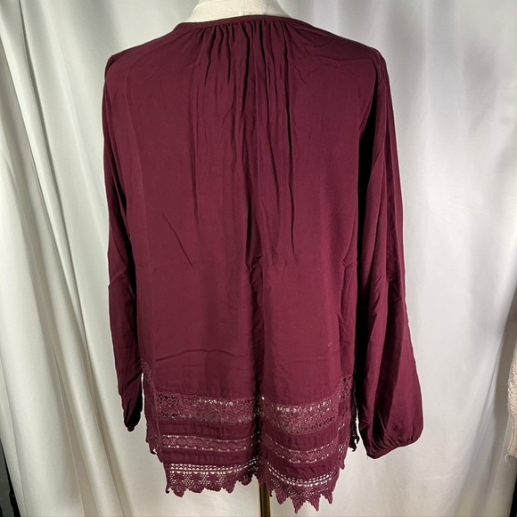 ARIAT Burgundy Long Sleeve Top with Lace Trim Womens Size‎ M - Picture 10 of 13